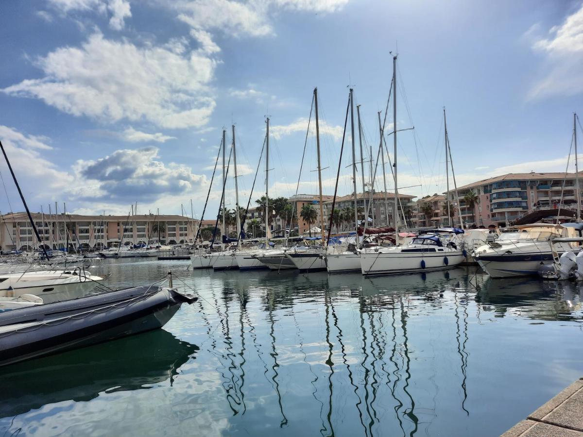 דירות Fréjus Coeur Marina Climatise Terrasse Parking מראה חיצוני תמונה