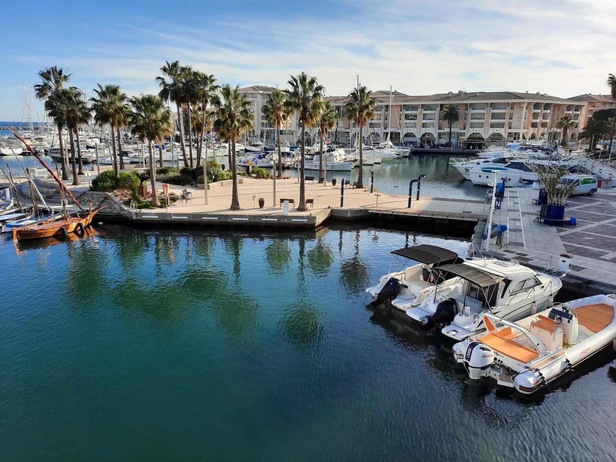 דירות Fréjus Coeur Marina Climatise Terrasse Parking מראה חיצוני תמונה