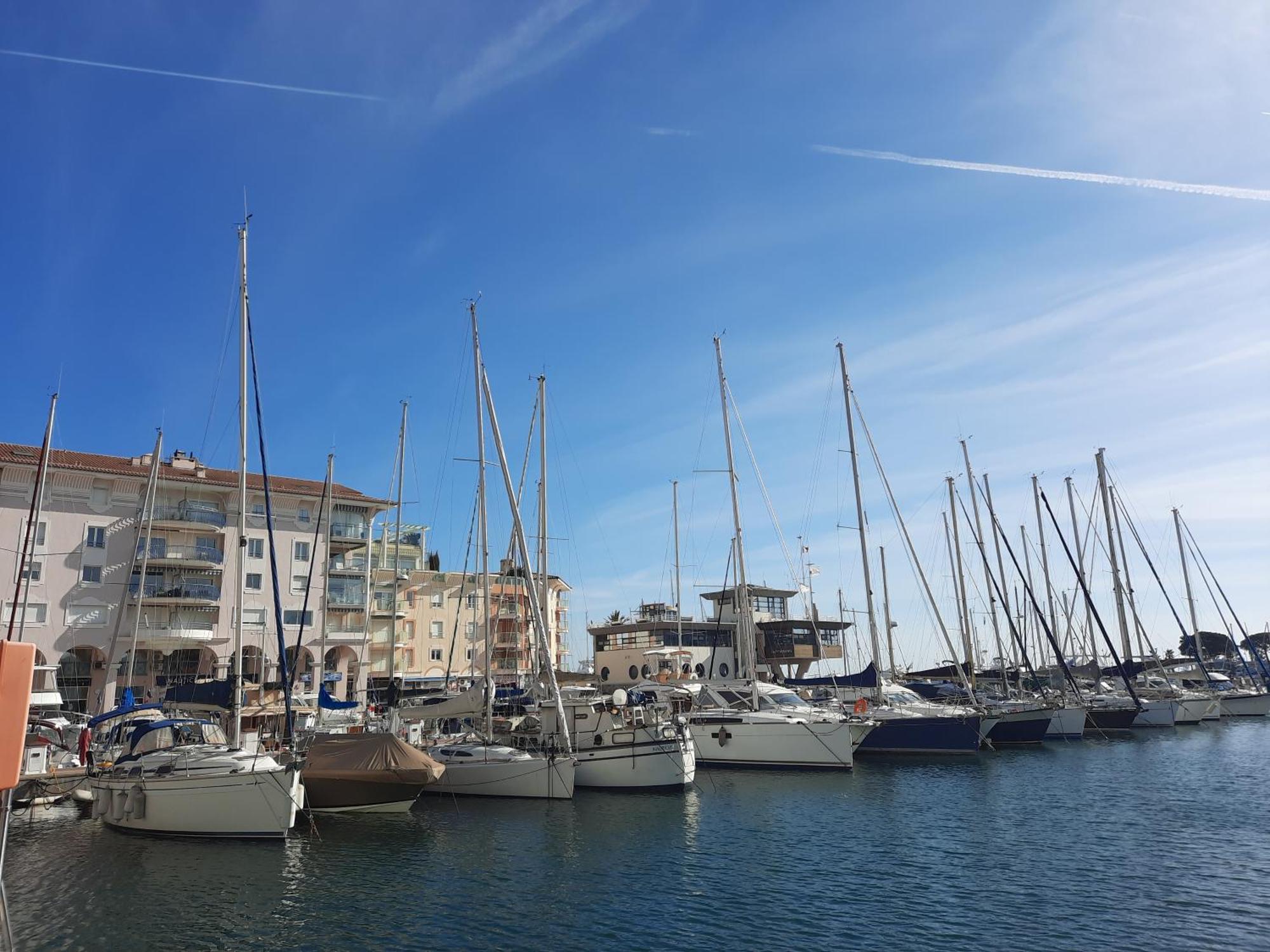 דירות Fréjus Coeur Marina Climatise Terrasse Parking מראה חיצוני תמונה