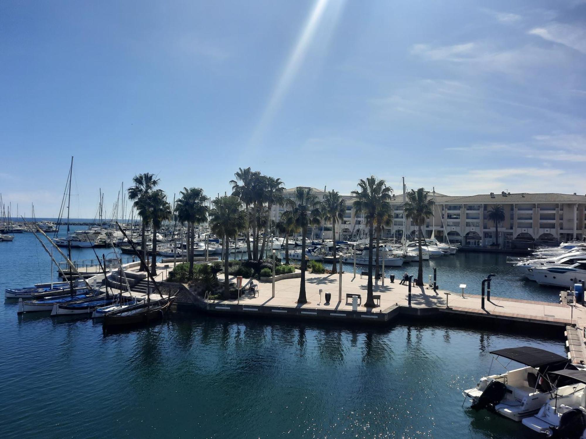 דירות Fréjus Coeur Marina Climatise Terrasse Parking מראה חיצוני תמונה